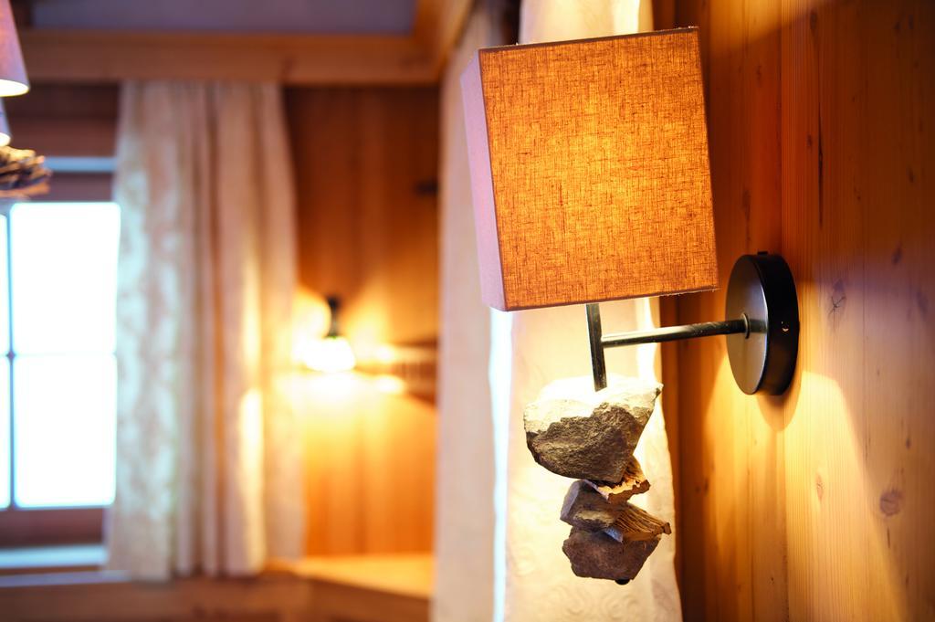 Wallegg Lodge - Alpine Premium Chalet - Ski In-Ski Out - Real Alpine Location Saalbach Buitenkant foto